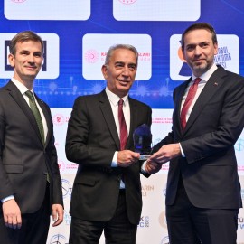 Polat Enerji’ye 12. Türkiye Rüzgar Enerjisi Kongresinden Anlamlı Ödül